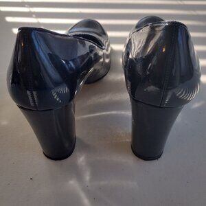 Deep blue patent "leather" pumps